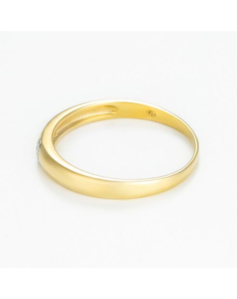 Anillo sobrio de oro amarillo de 0,005 quilates