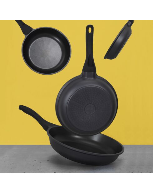 Poêle induction noire - 39.1x21 cm