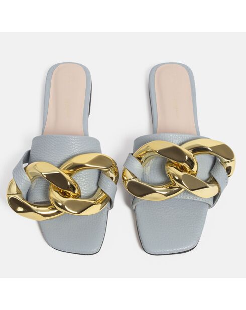 Een deel van het spel Blue Leather Mules