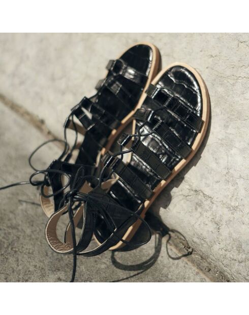 Sandali Arena in pelle di coccodrillo neri