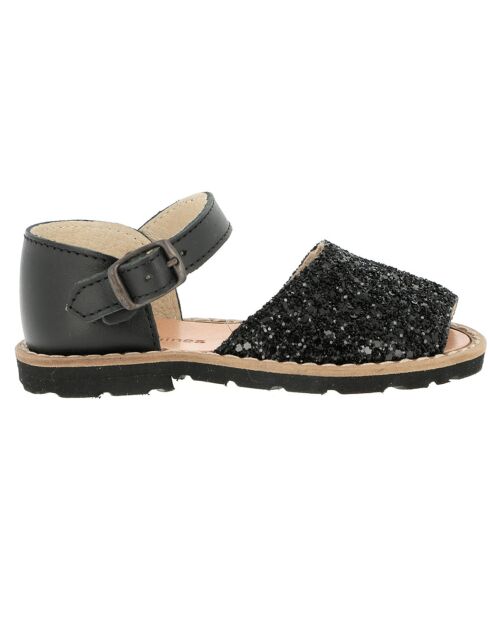 Schwarze Ledersandalen