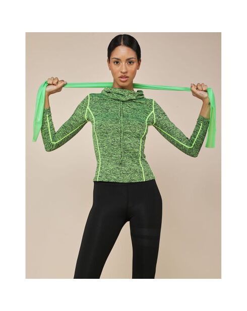 Grünes, mitteldehnbares Gummiband