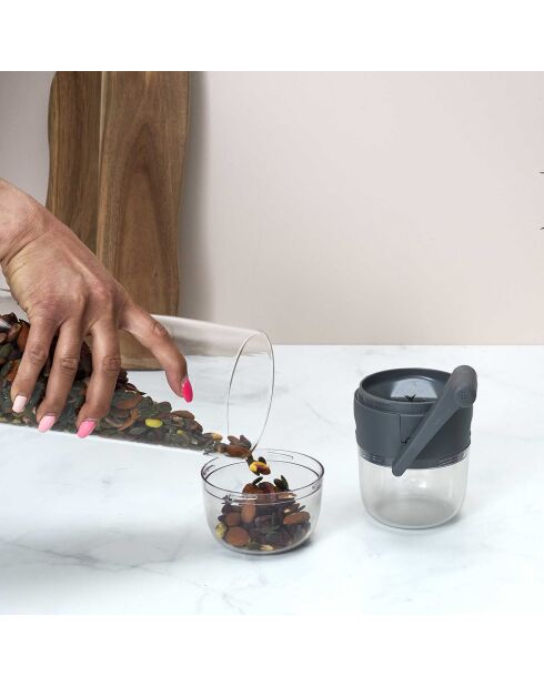 Handmatige versnipperaar voor gedroogd fruit in willekeurige kleuren grijs/bordeaux - 10x15x15,5 cm