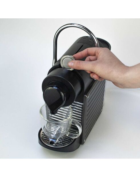 Graue, wiederverwendbare Kapsel von Nespresso, 3,7 x 2,7 cm