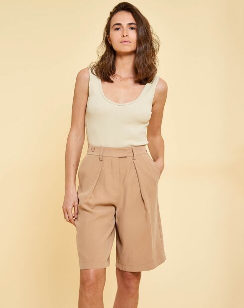 Short Sam beige foncé