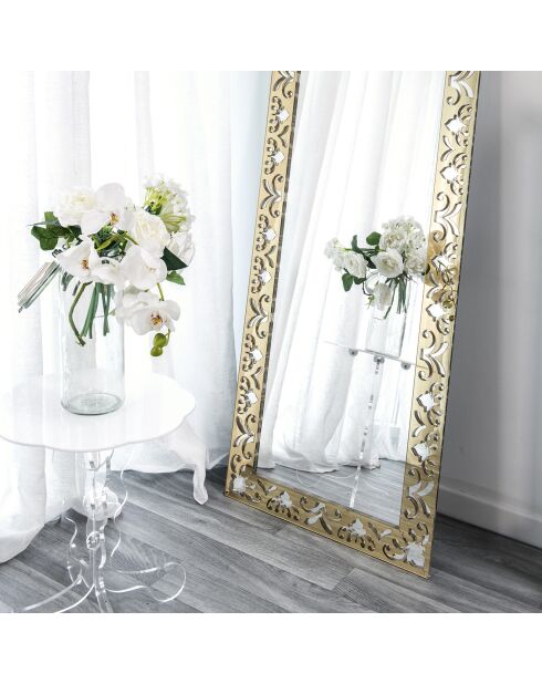 Arabesque weißer Couchtisch - D.36xH.42 cm