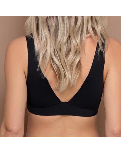 Zwarte bh met diepe uitsnijding