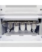 Fabbricatore di ghiaccio bianco