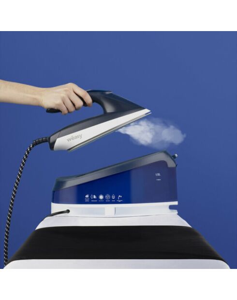 Blaues Dampfkraftwerk