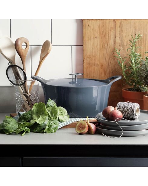 Cocotte ronde fonte de fer émaillée avec couvercle Volcan bleu denim - 12.5x24.5x20.5 cm