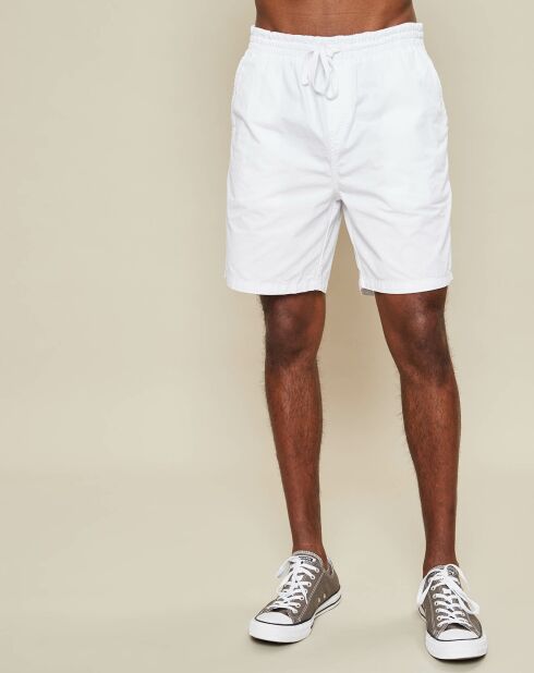 Weiße Gymnastikshorts