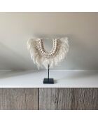 Collier beige et blanc en plumes et coquillages blanc/noir - 40x10x44 cm