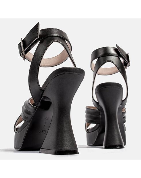 Zwarte leren sandalen met hak en hak van 10,5 cm
