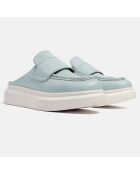 Plateau-Pantoletten aus blauem Leder