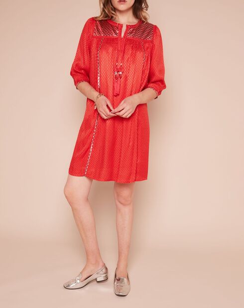 Robe Elegante courte fluide texturée corail