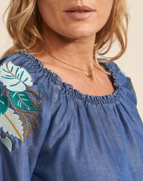 Blouse Carolane à volant bleu jean