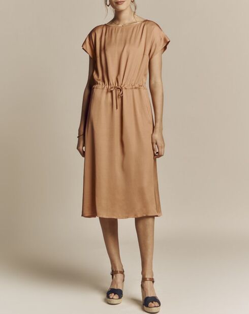 Robe Rivelyn ample et fluide taupe