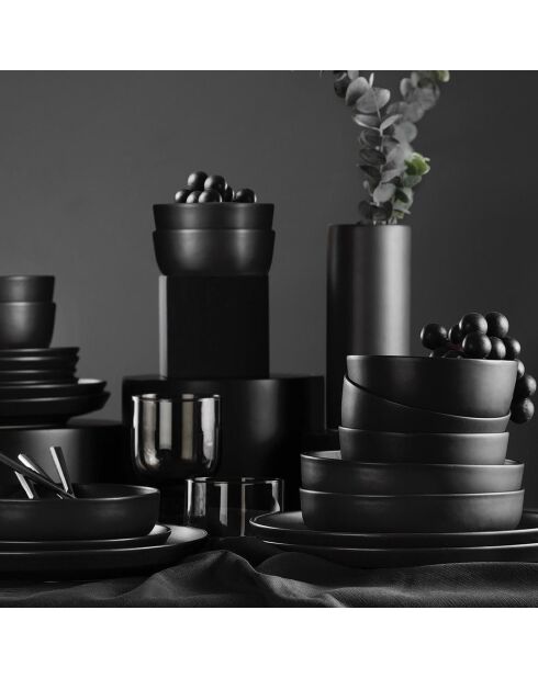 Servizio da tavola in porcellana nera - 18 pezzi