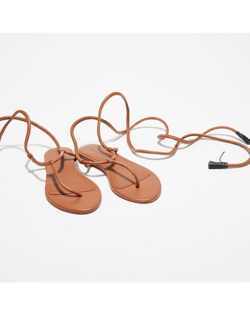 Isaure camelfarbene Ledersandalen