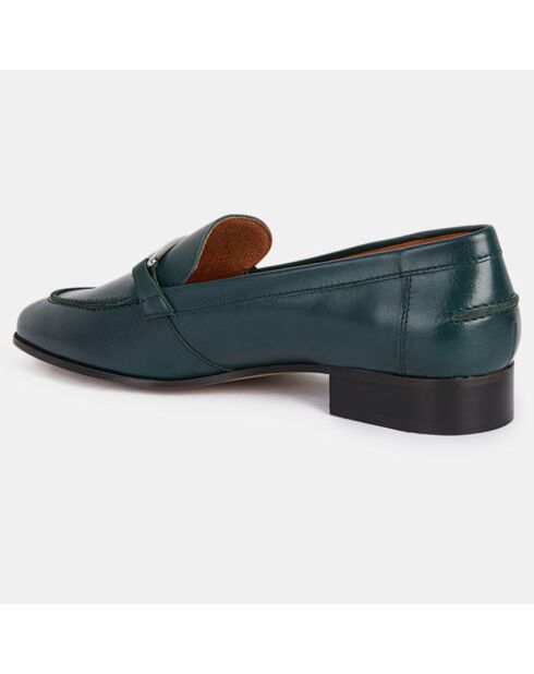 Mokassins aus Leder in Entenblau mit silberner Haarspange