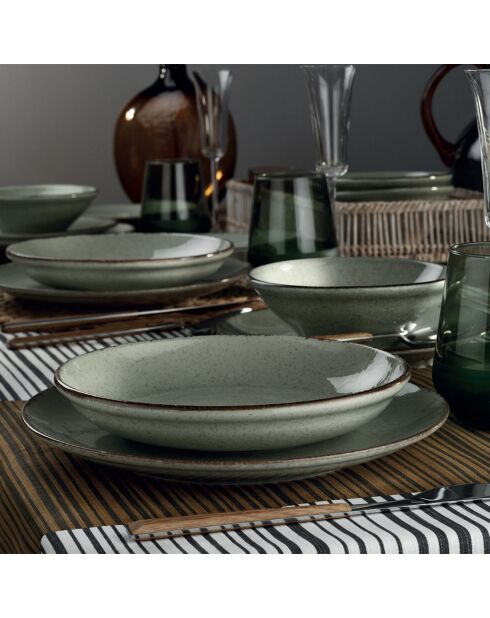 Service de table vert en Porcelaine - 18 pièces