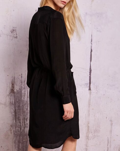 Schwarzes Qixierob-Kleid