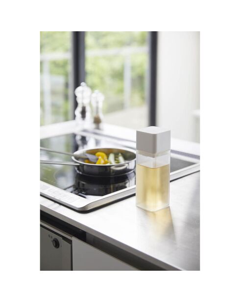 Bottiglia di condimento bianca Tower