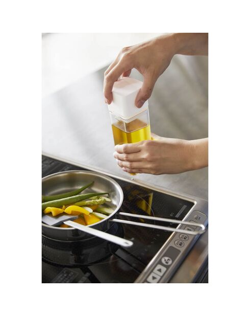 Bottiglia di condimento bianca Tower