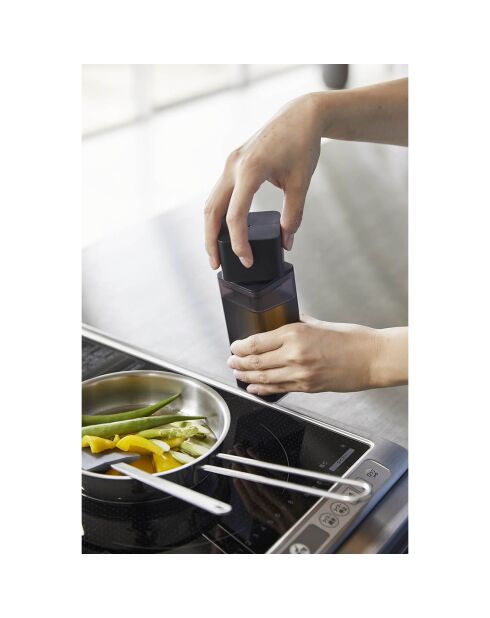 Bouteille d'assaisonnement Tower noire