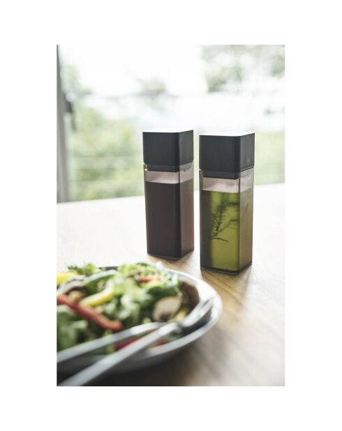 Bouteille d'assaisonnement Tower noire
