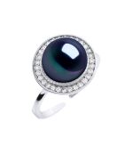 Anello regolabile con bottone nero in argento rodiato e perle coltivate d'acqua dolce