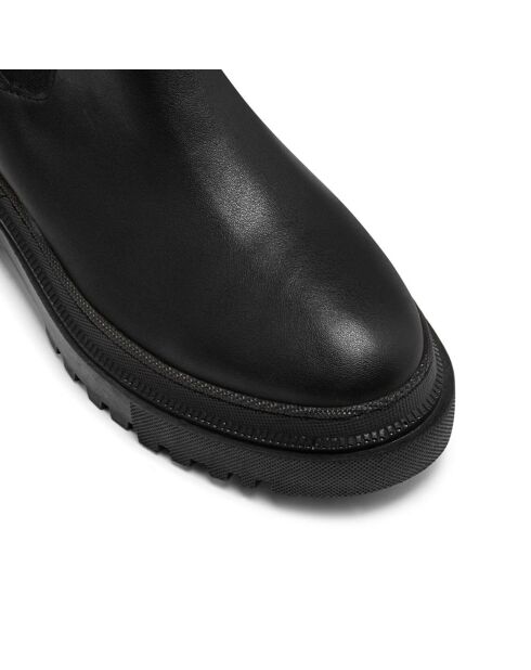 Boots Della noires
