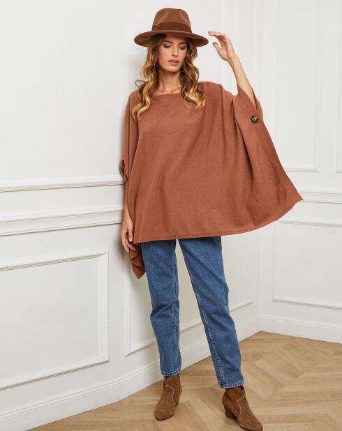 Poncho Goccha camel