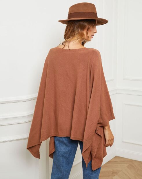 Poncho Goccha camel