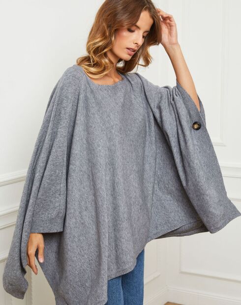 Poncho Goccha gris