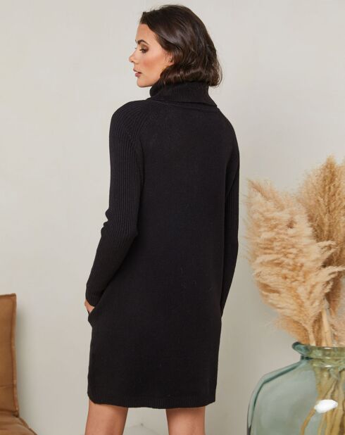 Robe Lev noire