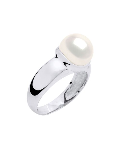 Brazalete con botón blanco natural, plata rodiada y perlas cultivadas en agua dulce