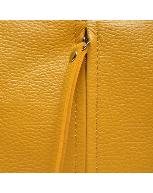 Sac hobo en Cuir moutarde - 39x34x8.5 cm