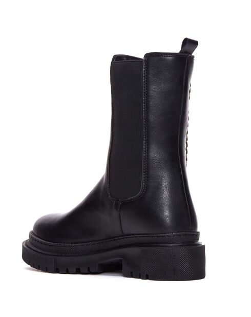 Ina zwarte Chelsea Boots