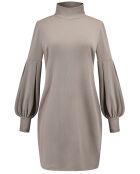 Robe Jakarta grise