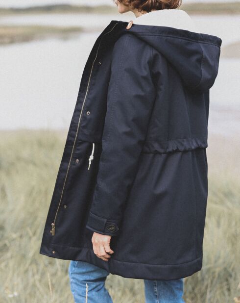 Donkerblauwe parka met sherpavoering