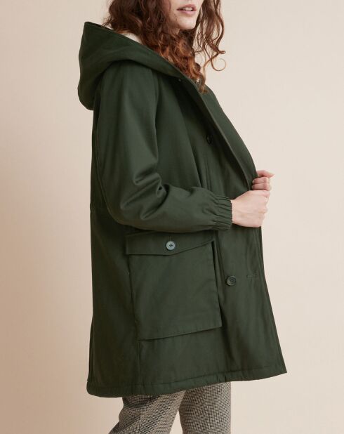Parka larga con forro sherpa verde oscuro