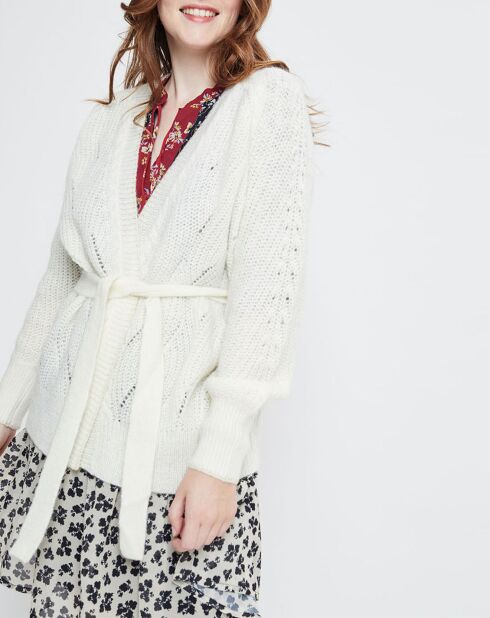 Cárdigan bilingüe color crudo