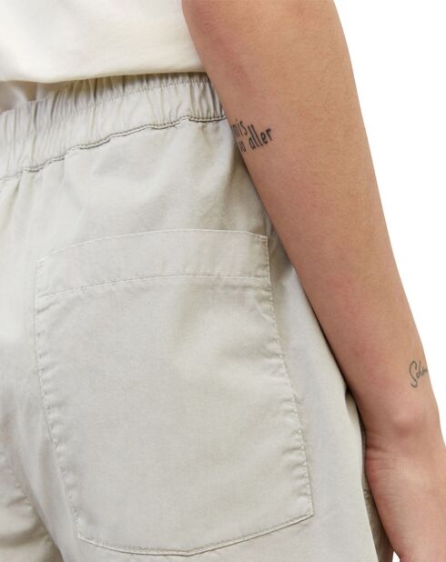 Short Elastique vert clair