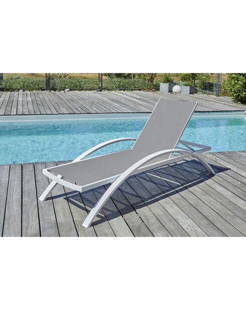 2 Bains de soleil Barcelona en aluminium et textilène taupe - 195x74x32 cm