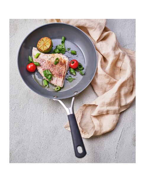 Cerapro Induktionsbratpfanne aus Terrakotta, D. 43 x 24,5 cm