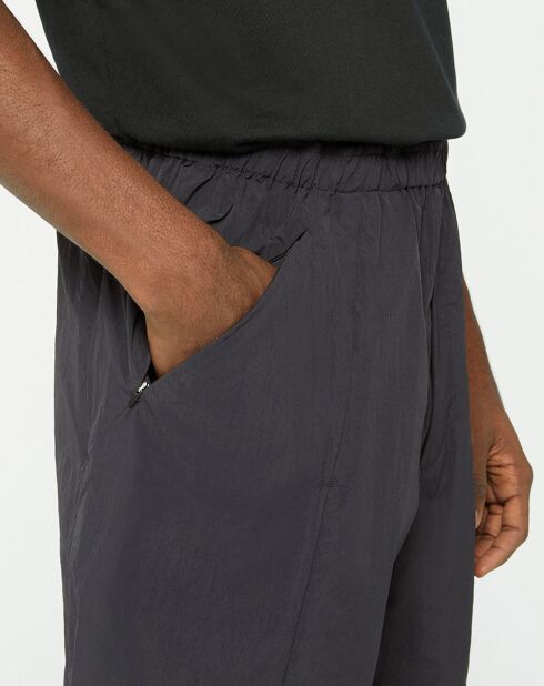 Short court Running noir