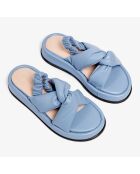 Sandalias de cuero azul pálido para lugares de natación