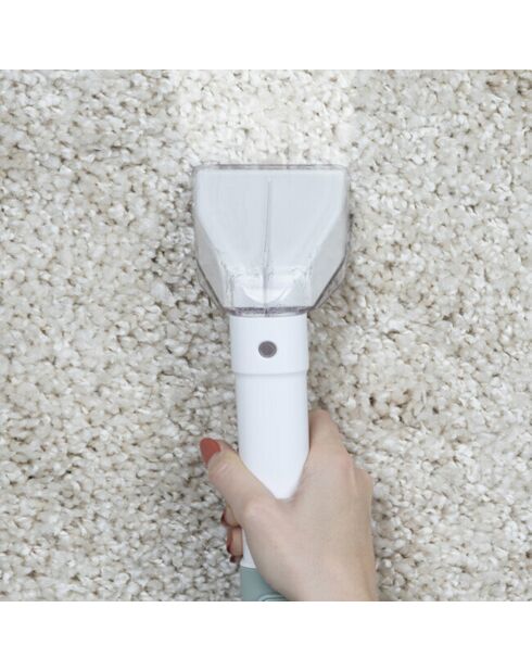 Reiniging van handtextiel in zwart/grijs