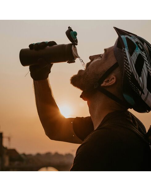 Thermos Ultralight Isothermflasche, 0,75 l, Schwarz